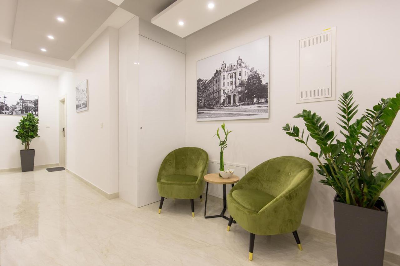 Apartmani I Sobe Pejacevic Osijek Buitenkant foto