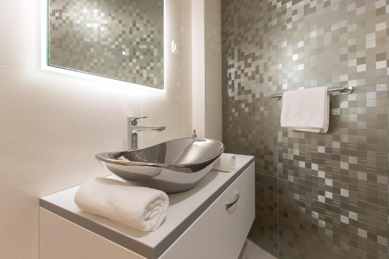 Apartmani I Sobe Pejacevic Osijek Buitenkant foto