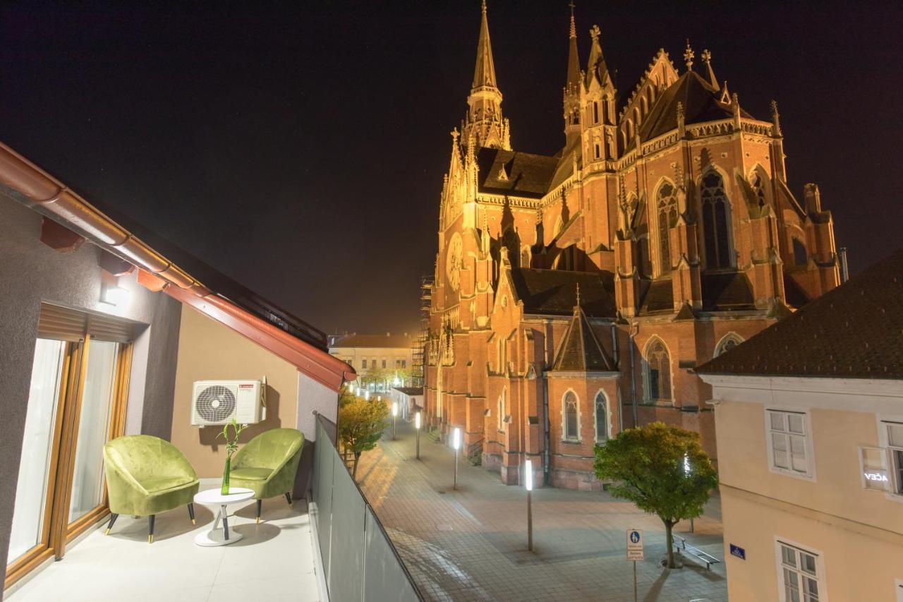 Apartmani I Sobe Pejacevic Osijek Buitenkant foto