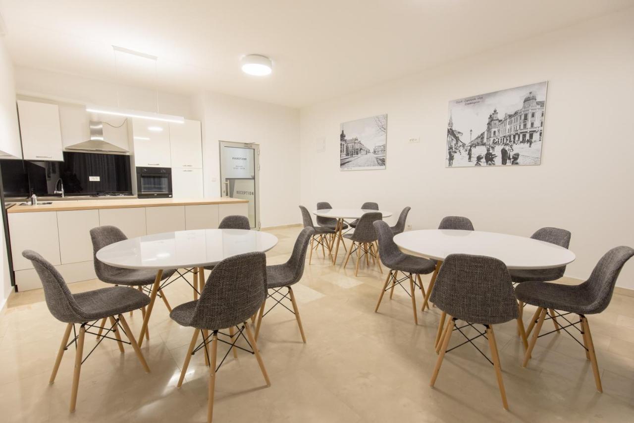 Apartmani I Sobe Pejacevic Osijek Buitenkant foto
