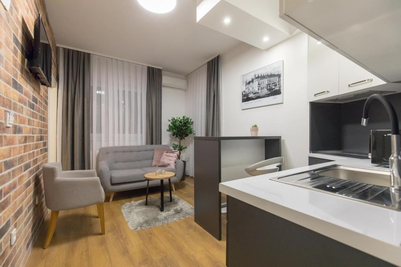 Apartmani I Sobe Pejacevic Osijek Buitenkant foto