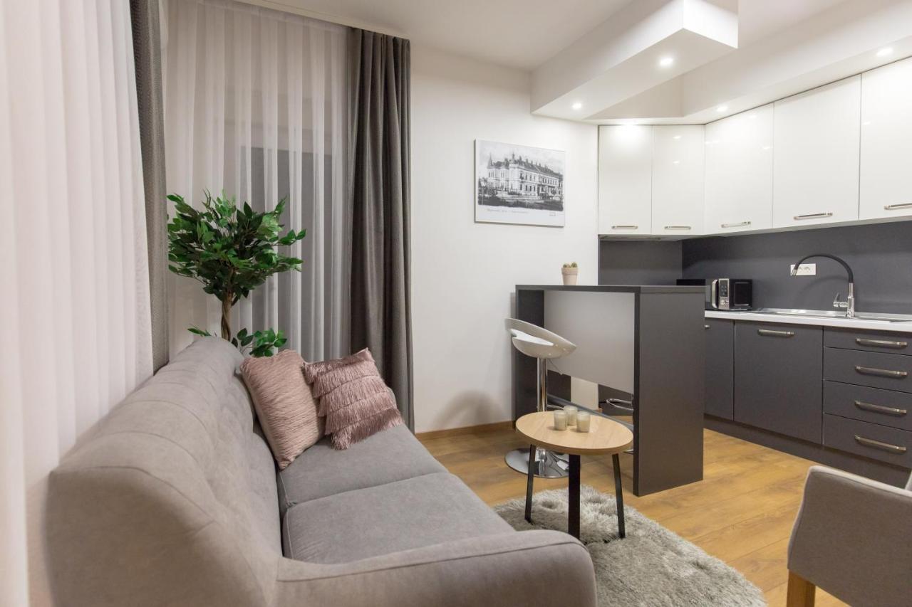 Apartmani I Sobe Pejacevic Osijek Buitenkant foto