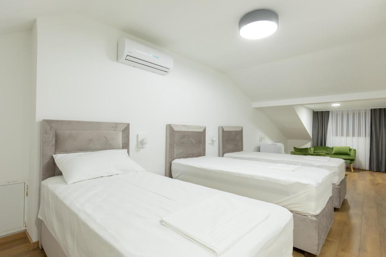 Apartmani I Sobe Pejacevic Osijek Buitenkant foto